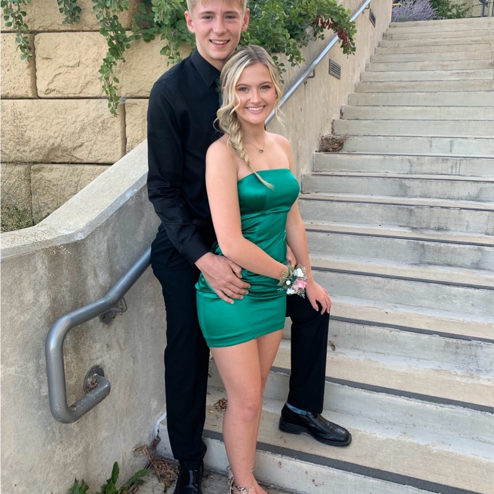 Emerald Green Strapless Homecoming Dress